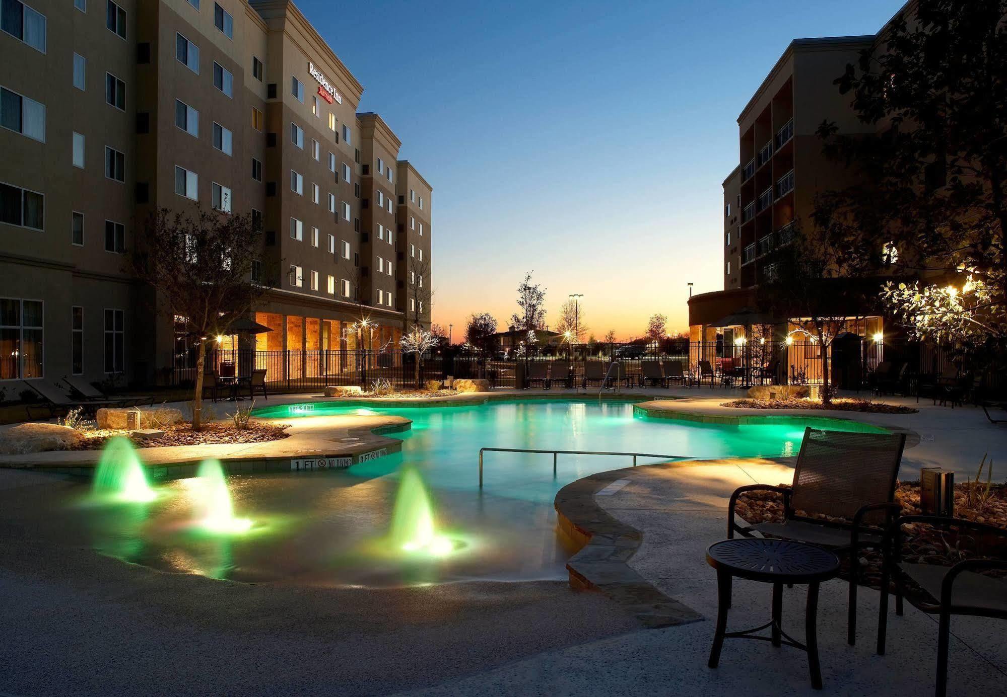 Courtyard By Marriott San Antonio Six Flags At The Rim Hotel Luaran gambar